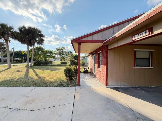 2361 SE 27th Street, Okeechobee, FL 34974