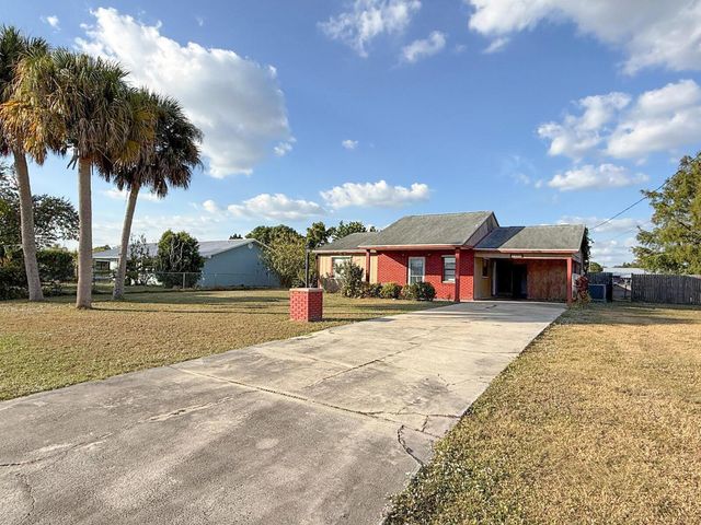 2361 SE 27th Street, Okeechobee, FL 34974