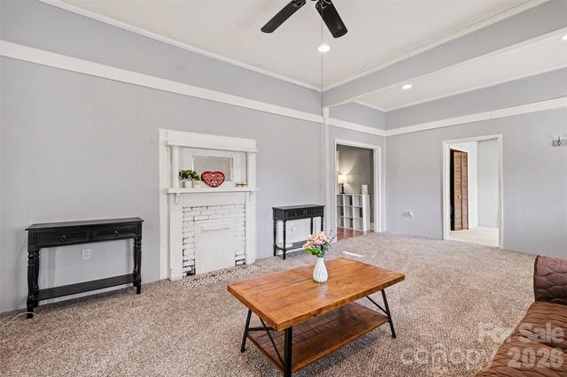 911 N Walnut Street, Kannapolis, NC 28081