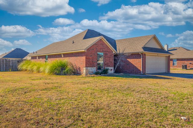 137 Lipan Street, Greenville, TX 75402