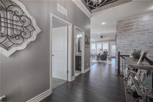 1214 Cothran Court, Raymore, MO 64083