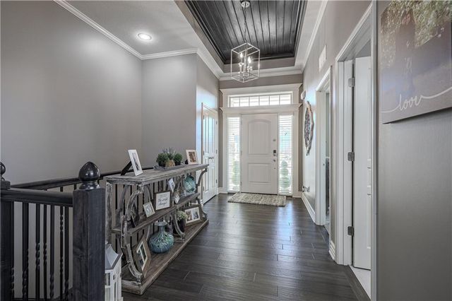 1214 Cothran Court, Raymore, MO 64083