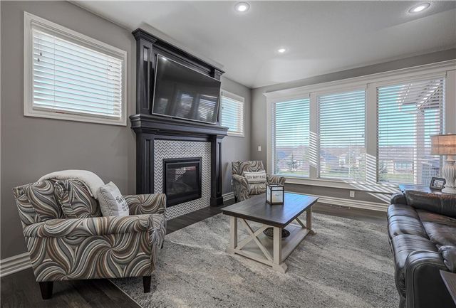 1214 Cothran Court, Raymore, MO 64083