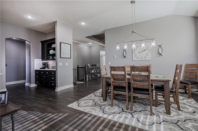 1214 Cothran Court, Raymore, MO 64083