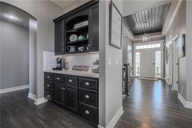 1214 Cothran Court, Raymore, MO 64083