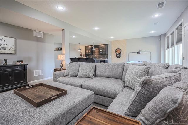 1214 Cothran Court, Raymore, MO 64083
