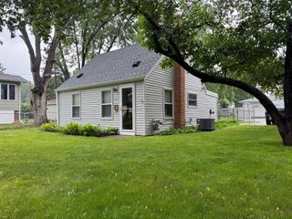 5645 Fremont Avenue N, Brooklyn Center, MN 55430