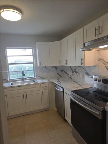 2025 NE 164th Street 309, North Miami Beach, FL 33162