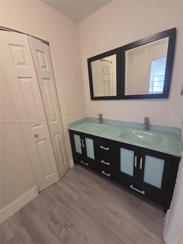 2025 NE 164th Street 309, North Miami Beach, FL 33162