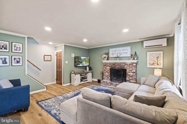 845 G AVE, Glenside, PA 19038