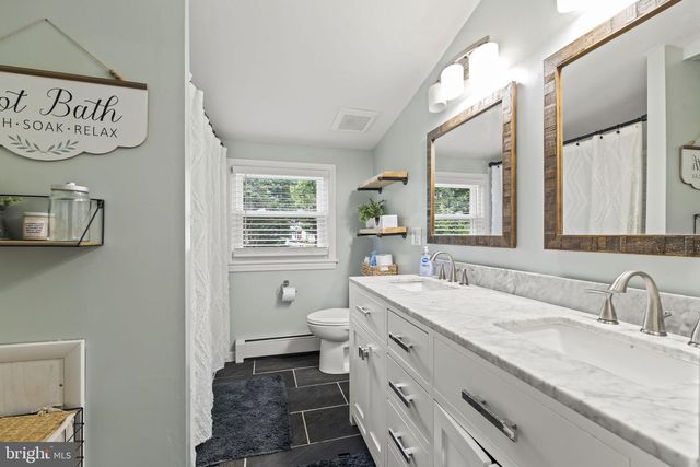 845 G AVE, Glenside, PA 19038