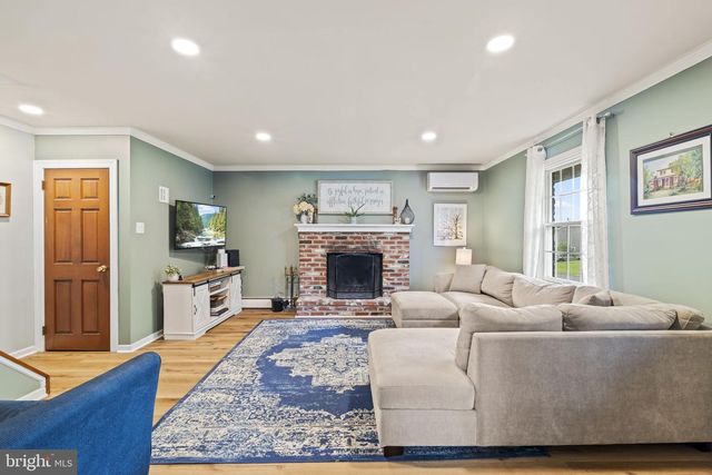 845 G AVE, Glenside, PA 19038