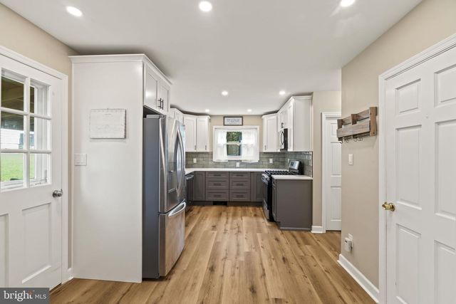 845 G AVE, Glenside, PA 19038