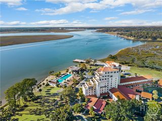 700 Wilmington Island Road 200, Savannah, GA 31410