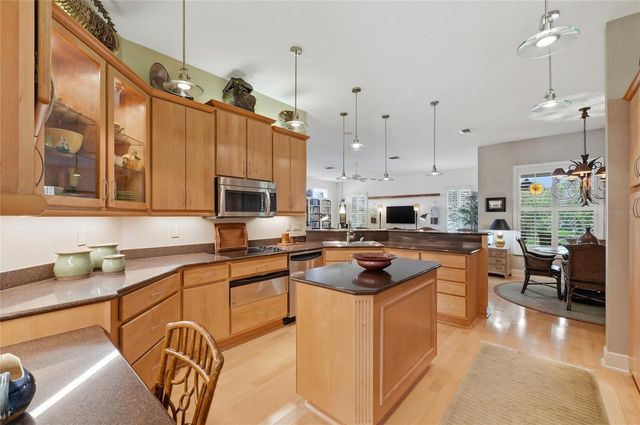 523 GREENWAY DRIVE, Lake Wales, FL 33898