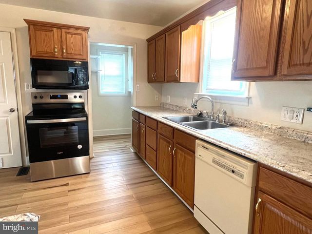 13 W OAK RIDGE DR, Hagerstown, MD 21740