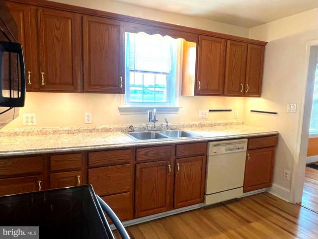 13 W OAK RIDGE DR, Hagerstown, MD 21740