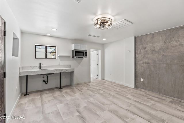 443 S Stone Avenue, Tucson, AZ 85701