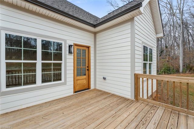 153 Summerlyn Drive, Mocksville, NC 27028