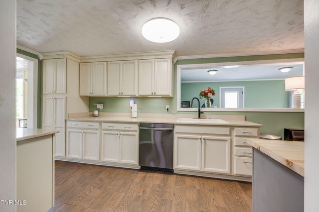 156 Simpson Road, Church Hill, TN 37642