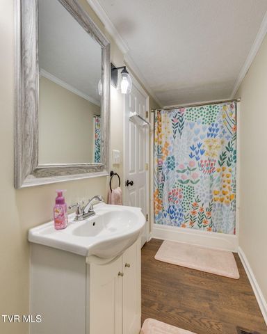 156 Simpson Road, Church Hill, TN 37642