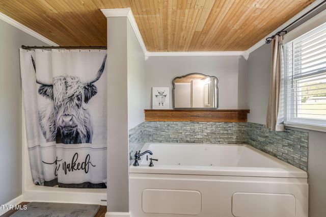 156 Simpson Road, Church Hill, TN 37642