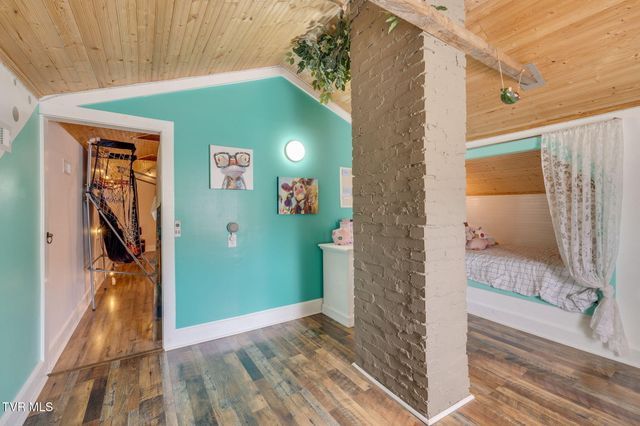 156 Simpson Road, Church Hill, TN 37642