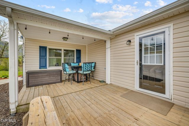 156 Simpson Road, Church Hill, TN 37642