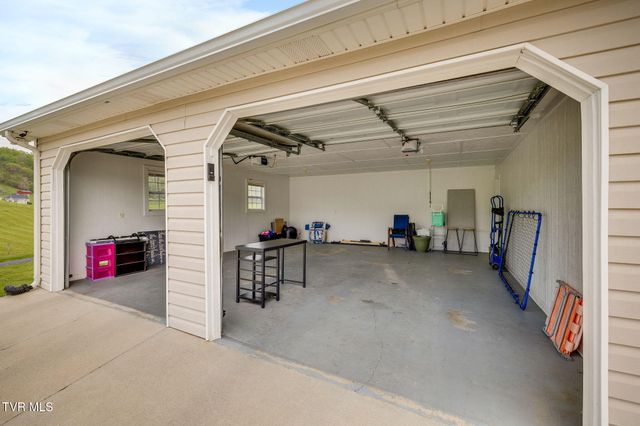 156 Simpson Road, Church Hill, TN 37642