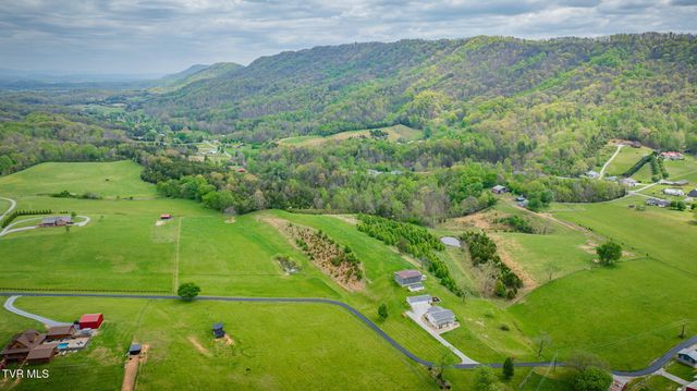 156 Simpson Road, Church Hill, TN 37642