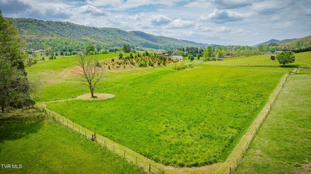 156 Simpson Road, Church Hill, TN 37642