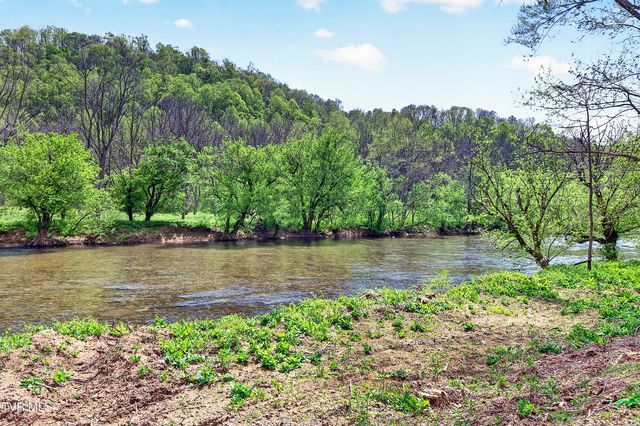 24327 North Fork River Road, Abingdon, VA 24210