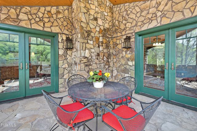 24327 North Fork River Road, Abingdon, VA 24210