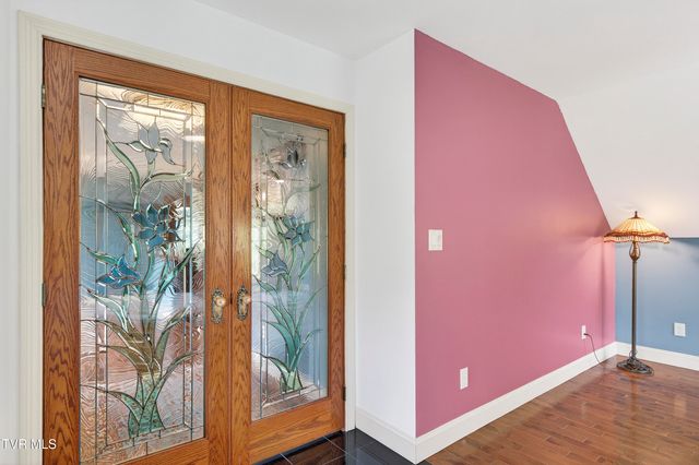 24327 North Fork River Road, Abingdon, VA 24210