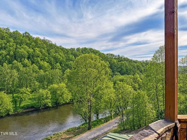 24327 North Fork River Road, Abingdon, VA 24210