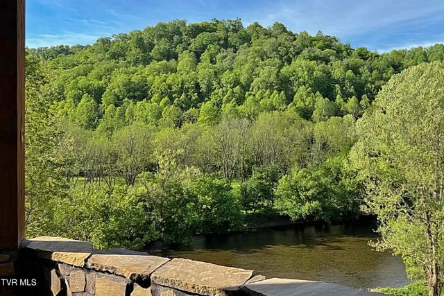 24327 North Fork River Road, Abingdon, VA 24210