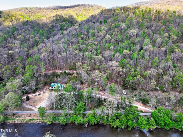 24327 North Fork River Road, Abingdon, VA 24210