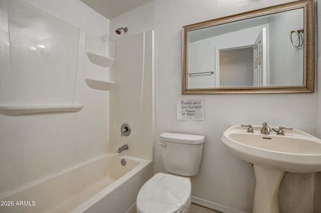 3530 N 63RD Drive, Phoenix, AZ 85033