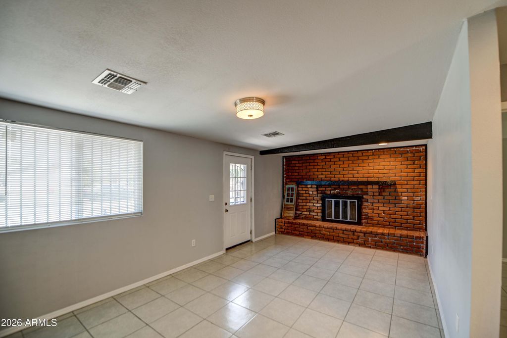 3530 N 63RD Drive, Phoenix, AZ 85033 — photo 4