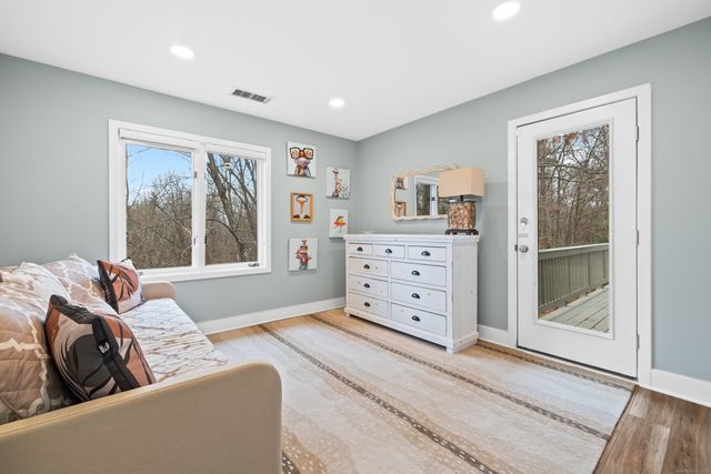 11 Brenthaven 11, Avon, CT 06001