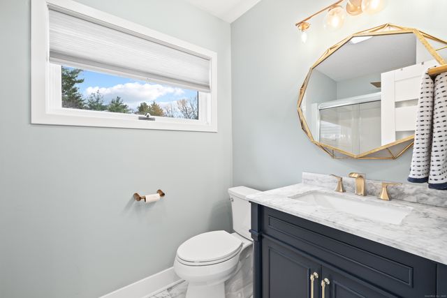 11 Brenthaven 11, Avon, CT 06001