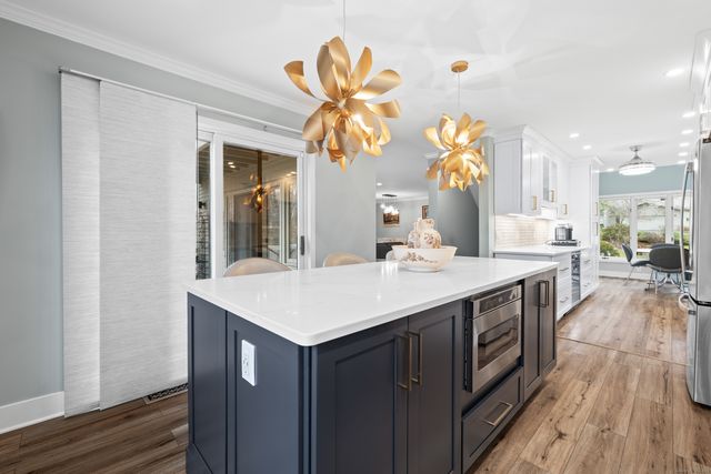 11 Brenthaven 11, Avon, CT 06001