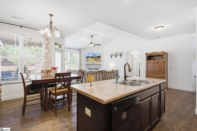 107 Silo Alley, Seneca, SC 29672