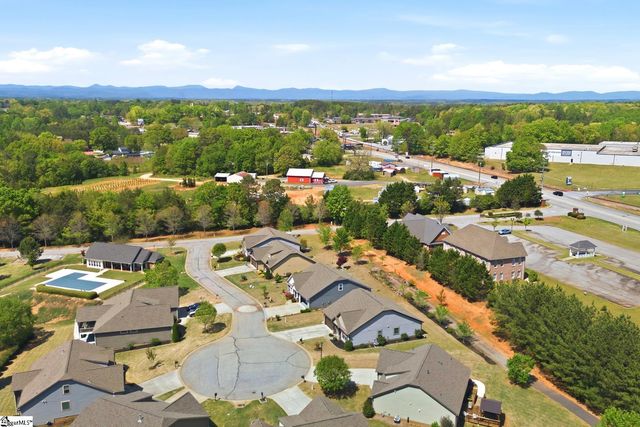 107 Silo Alley, Seneca, SC 29672