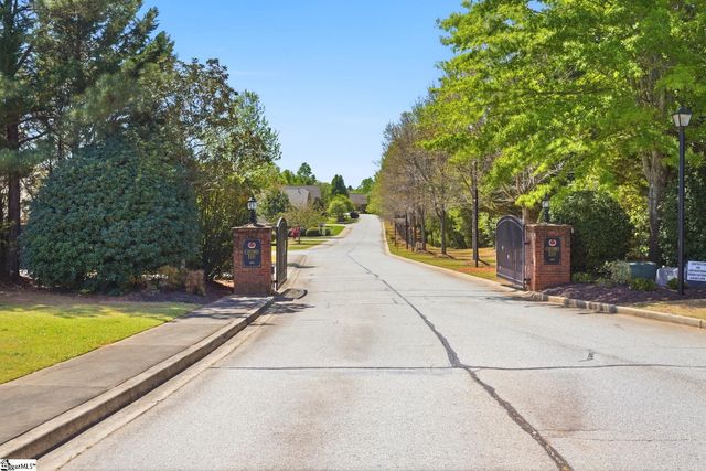 107 Silo Alley, Seneca, SC 29672