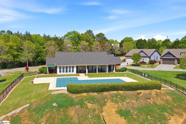 107 Silo Alley, Seneca, SC 29672