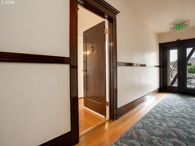 2083 Nw JOHNSON St 41, Portland, OR 97209