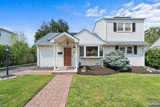175 Oak Ridge Road, Clifton, NJ 07013