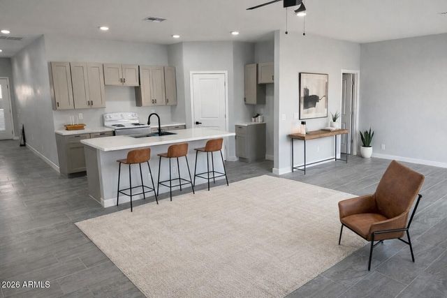 9146 W SWANSEA Drive, Arizona City, AZ 85123