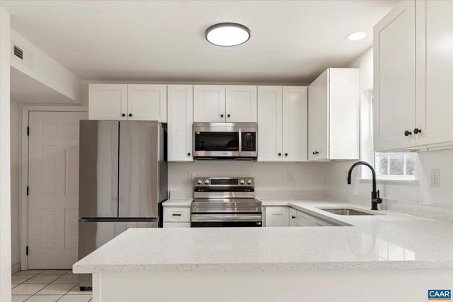 1600 OLD BROOK RD, Charlottesville, VA 22901